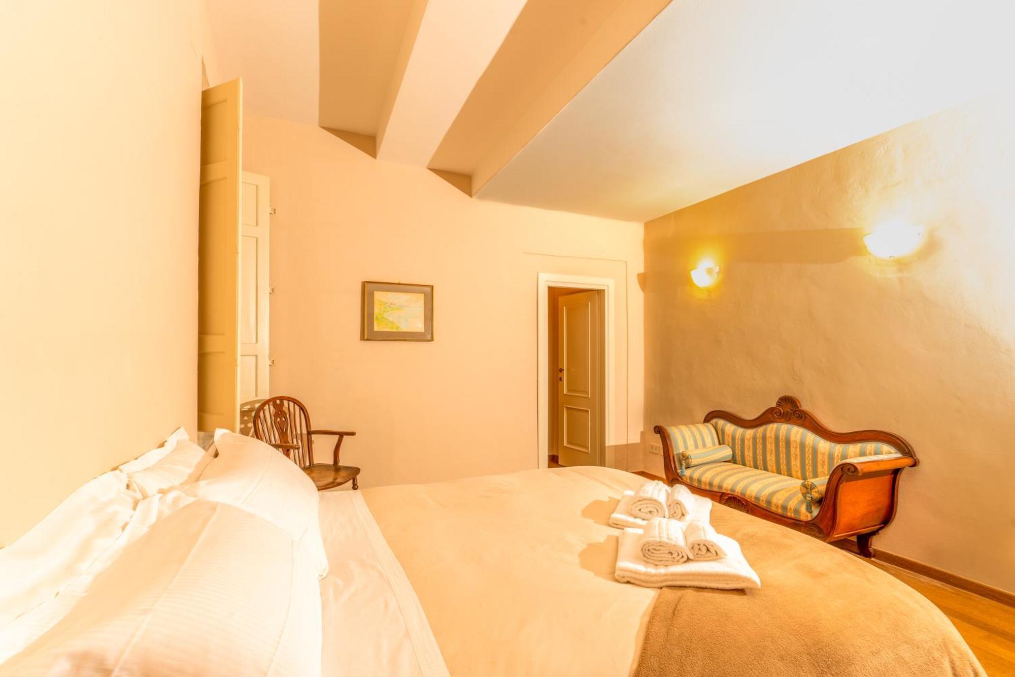 Il Gallo - Charming Apartment In Lucca Heart Bagian luar foto